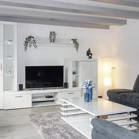 Amazing In With Kitchen *
